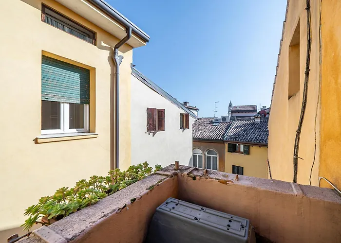 Hoomee Piazza Erbe Verona