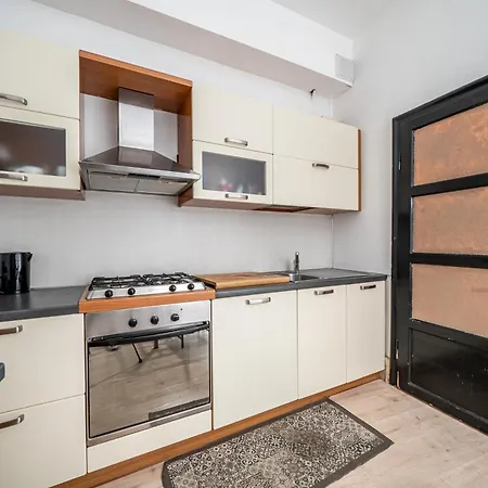 Hoomee Piazza Erbe Apartment Verona