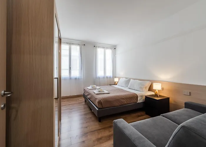 Apartment Hoomee Piazza Erbe
