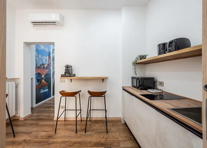 Hoomee Piazza Erbe Apartment Verona